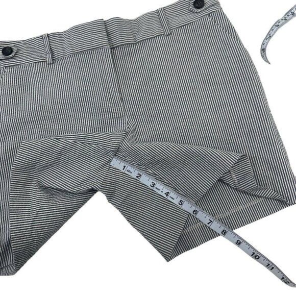 Ann Taylor Women Seesucker Striped Cotton Blend Chino Shorts Size 8 Gray &White - Picture 5 of 12